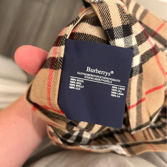 SOLD Beautiful Vintage Pleated Wool Burberrys Novacheck Buckled Skirt - Picture 3 of 13